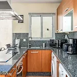 Coastalgem: 2br Pool And View Nyaraló *